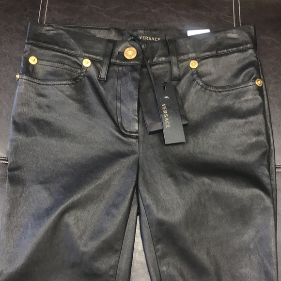 🎁 Versace Black High Waisted Skinny Leather Pants - Picture 8 of 14